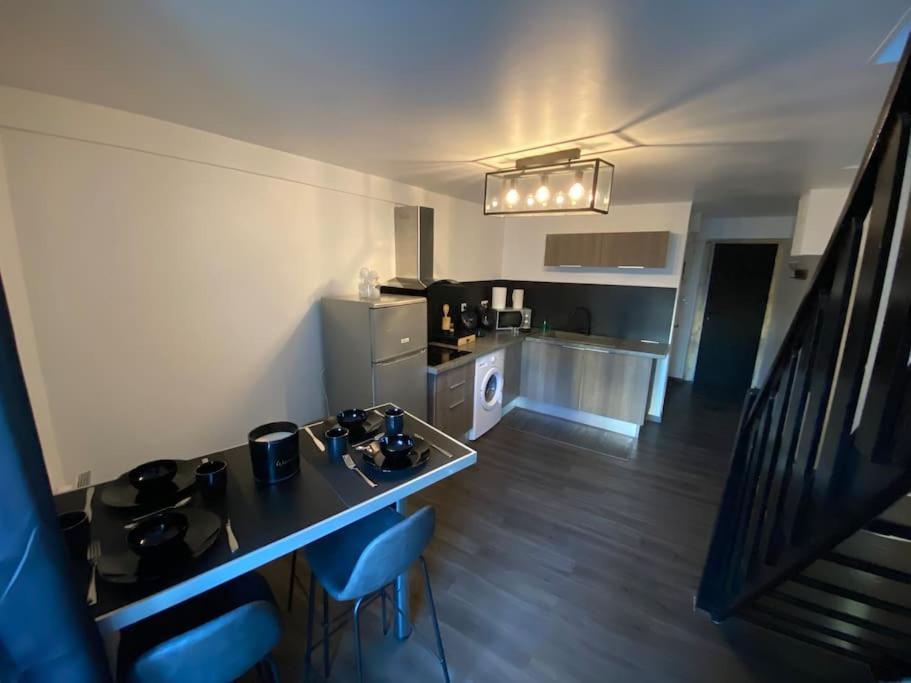 Bill'Ppart - Easylife Bourgoin-Jallieu Bagian luar foto